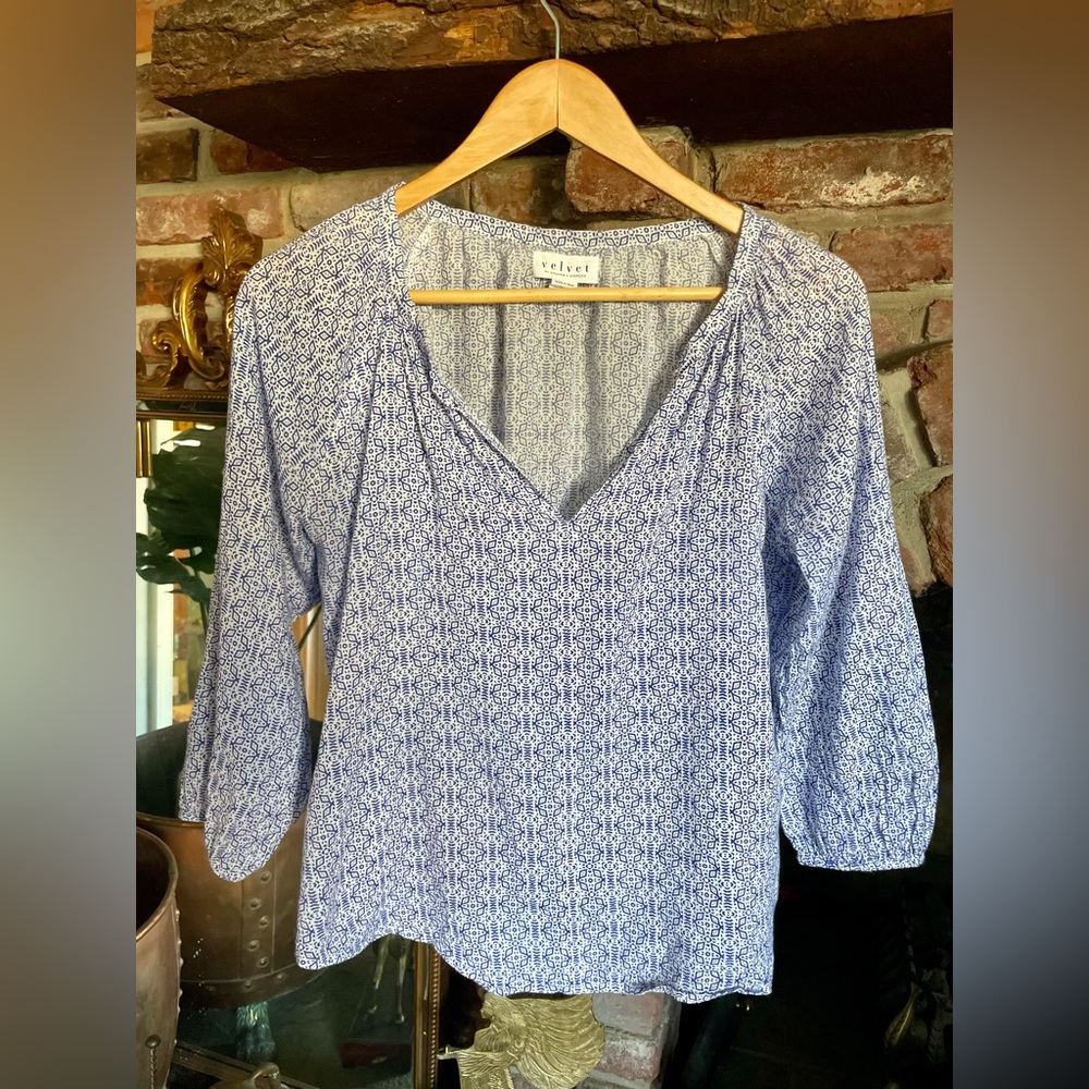 Anthropologie | Velvet by Graham & Spencer Blue & White Printed V-Neck Flowy Top